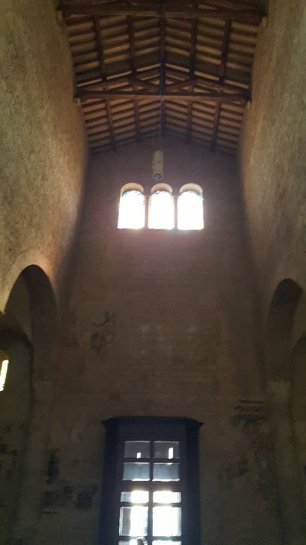 Gothic/Romanesque Architecture