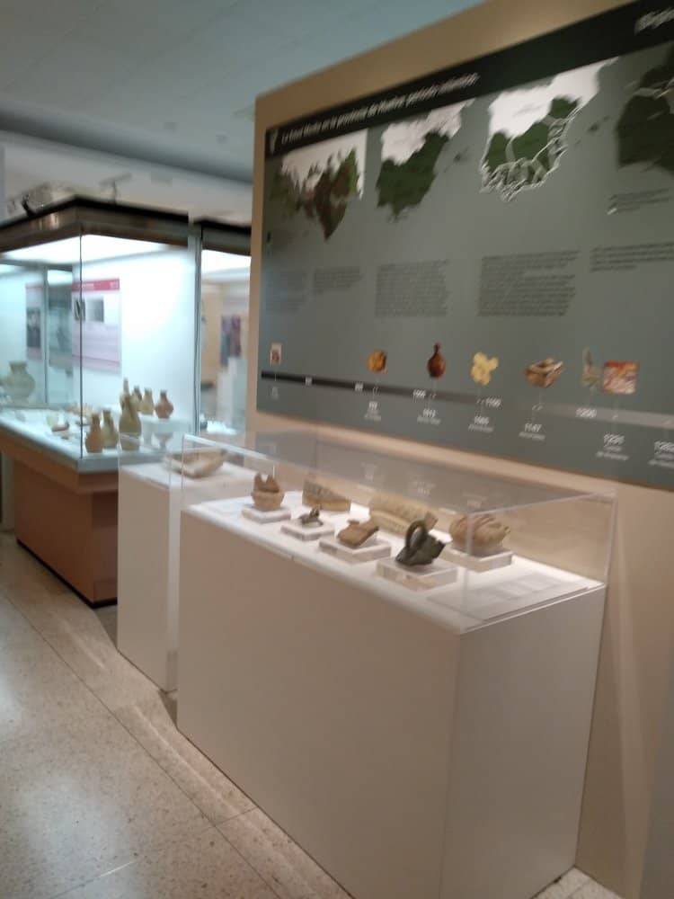 Traditional Andalusian Attire