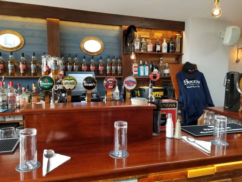 Live Traditional Music