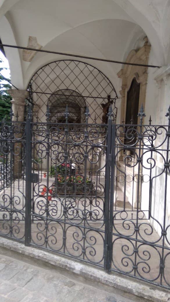 12th-Century Catacombs