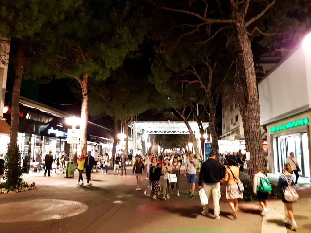 The Iconic Promenade