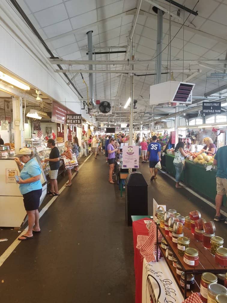 Live Music & Festive Atmosphere