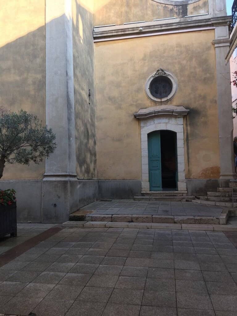 Historical Nave and Chapels