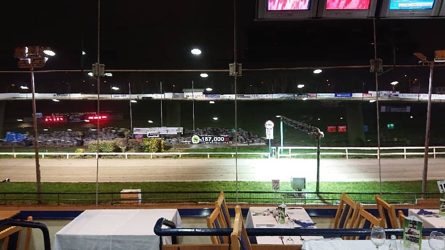 Table-Side Betting