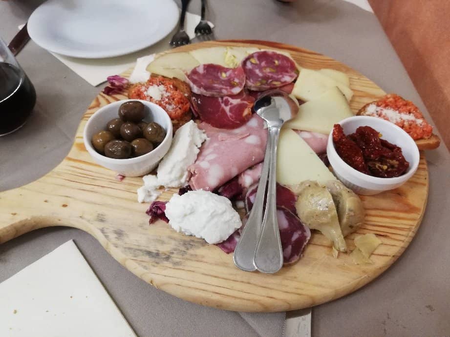 Modern & Welcoming Ambiance