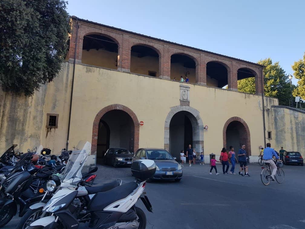 Piazza Anfiteatro