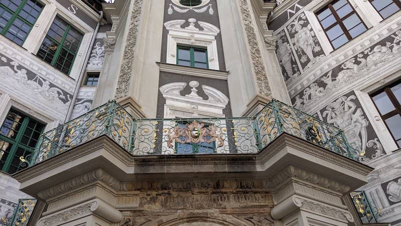 Vertical photo
