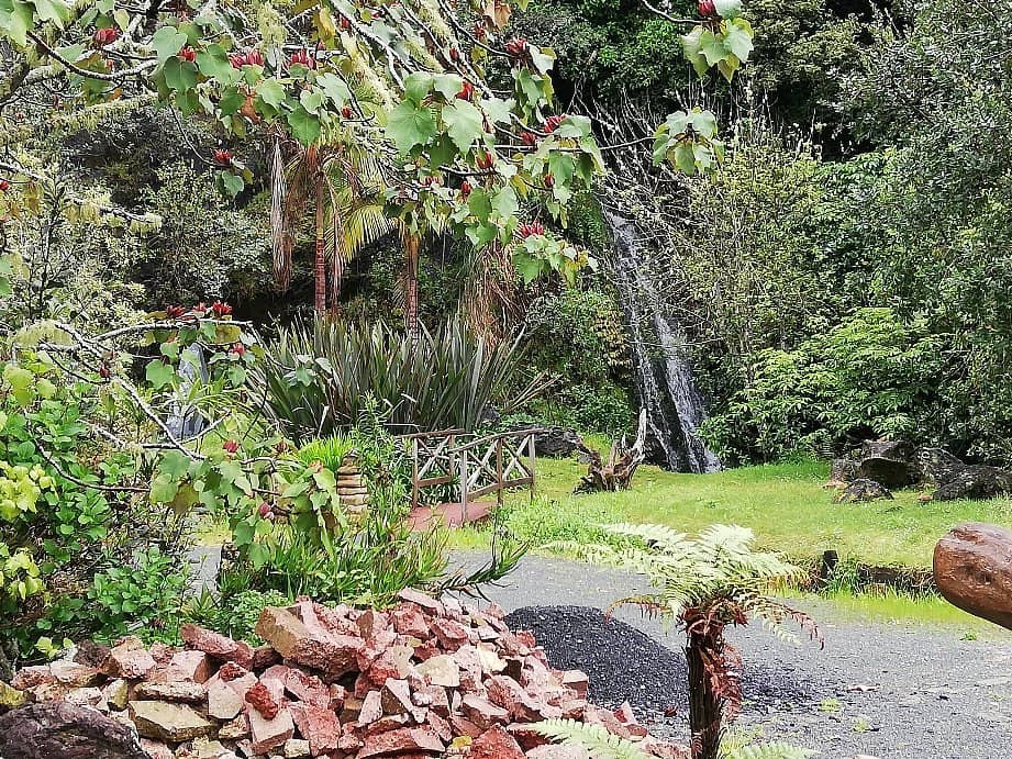 Sculptures & Natural Beauty