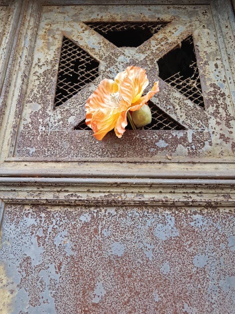 19th-Century Tombs