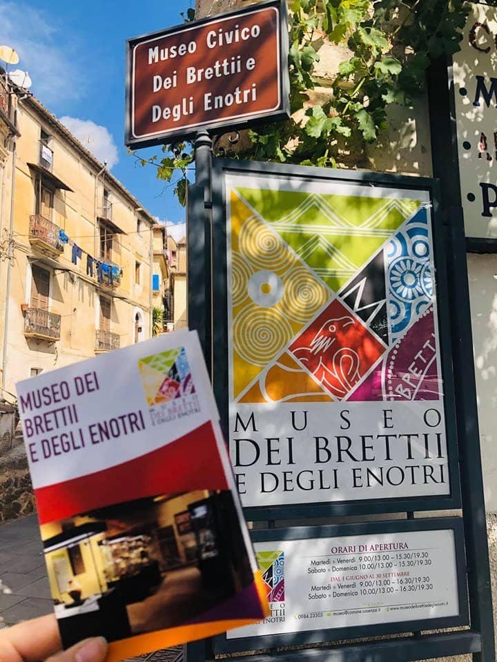 Thoughtful Display and Lighting