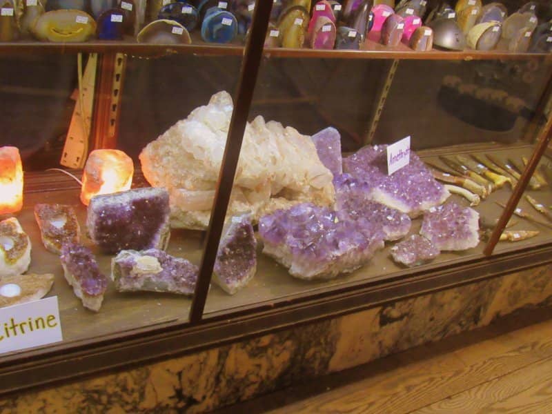 Unique Gifts & Souvenirs