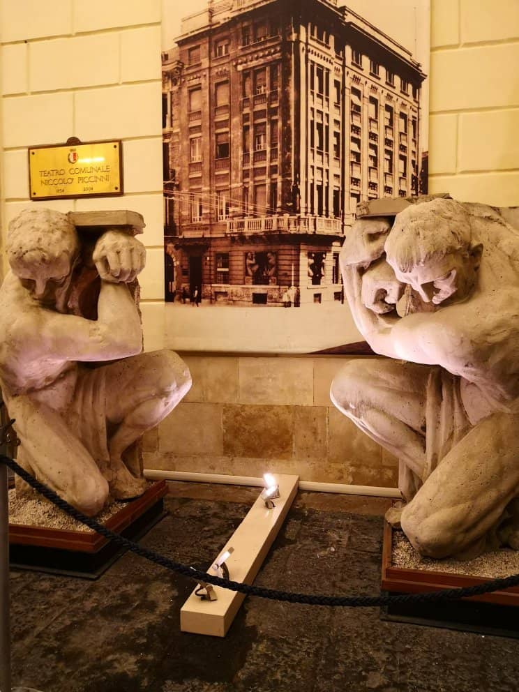 Intricate Interior Decor