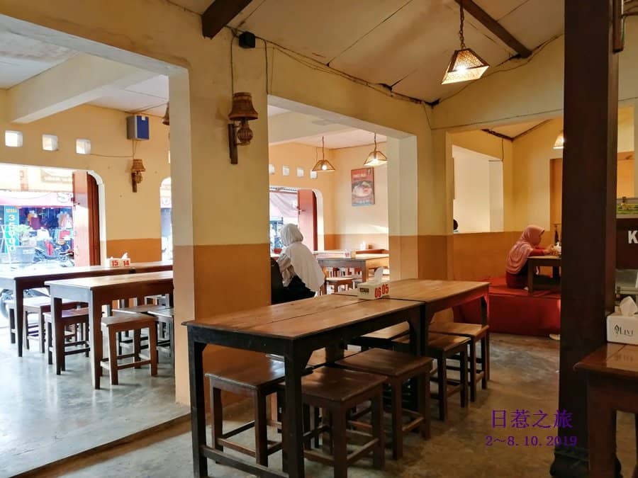 Affordable & Tasty Local Dishes