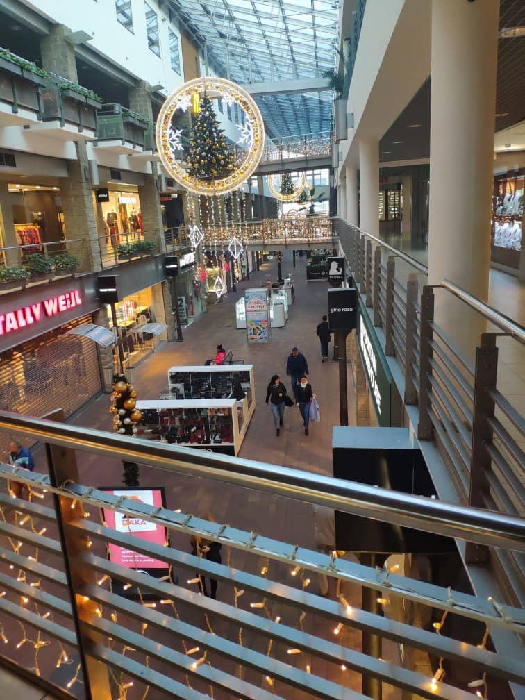 Diverse Dining Options