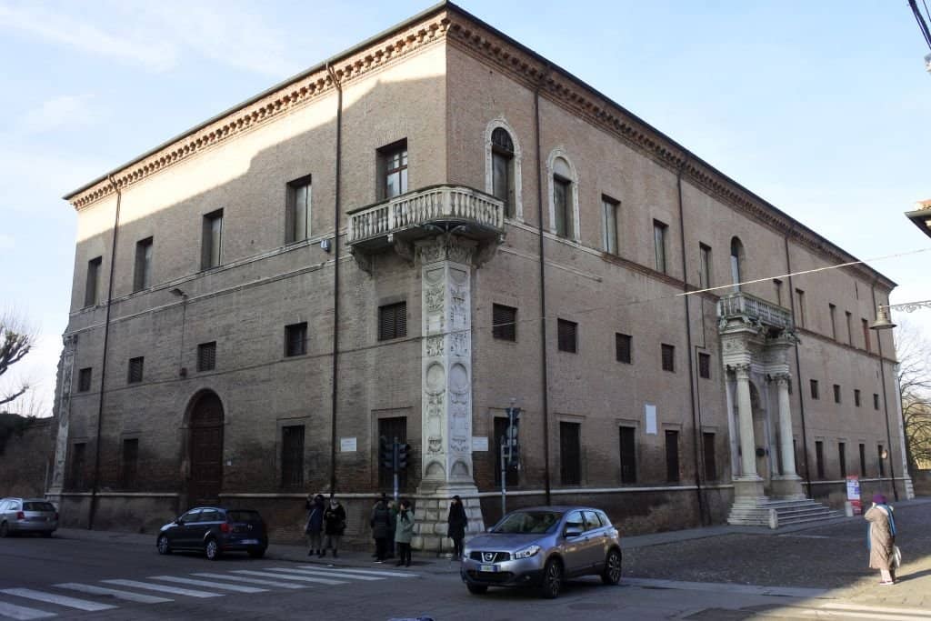 Monumental Portal