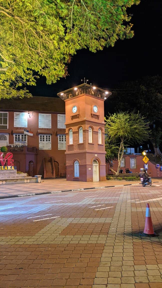 Dutch Square Ambiance