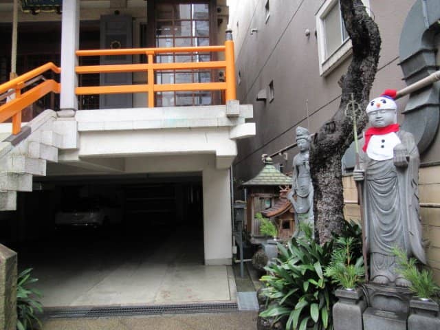 Vertical photo