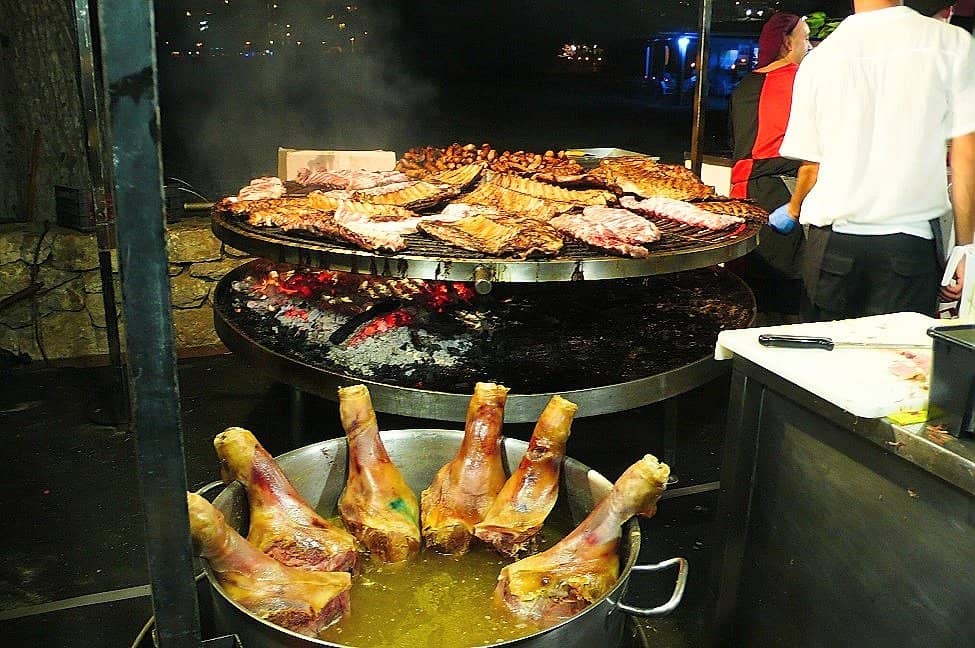 Expansive Golden Sands