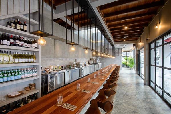 Communal Dining Experience