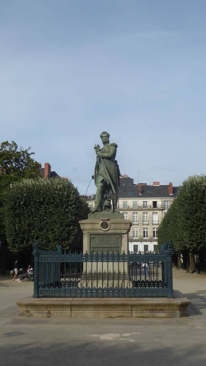 Lush Tree-Lined Promenade