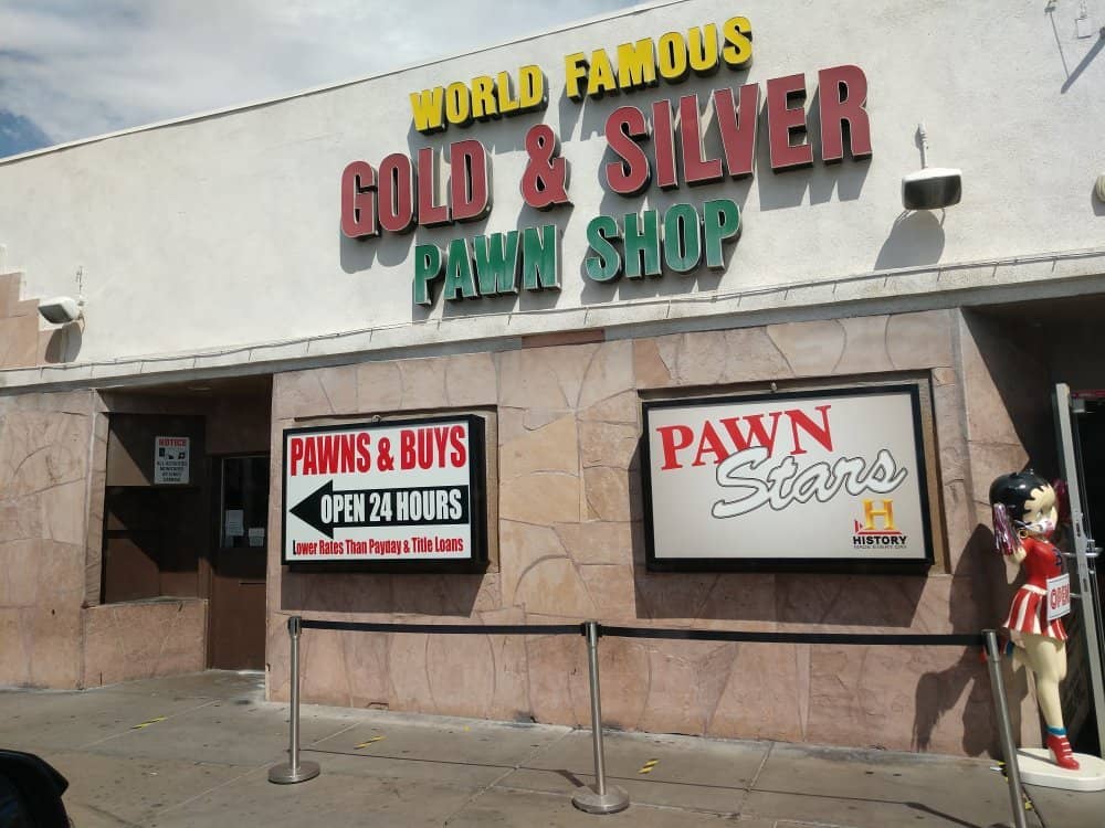 Unique Collectibles & Art