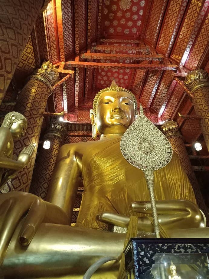 Luang Pho To (The Great Buddha)