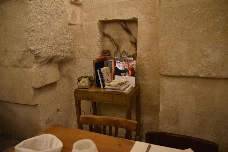 Cozy Ambiance and Candlelight