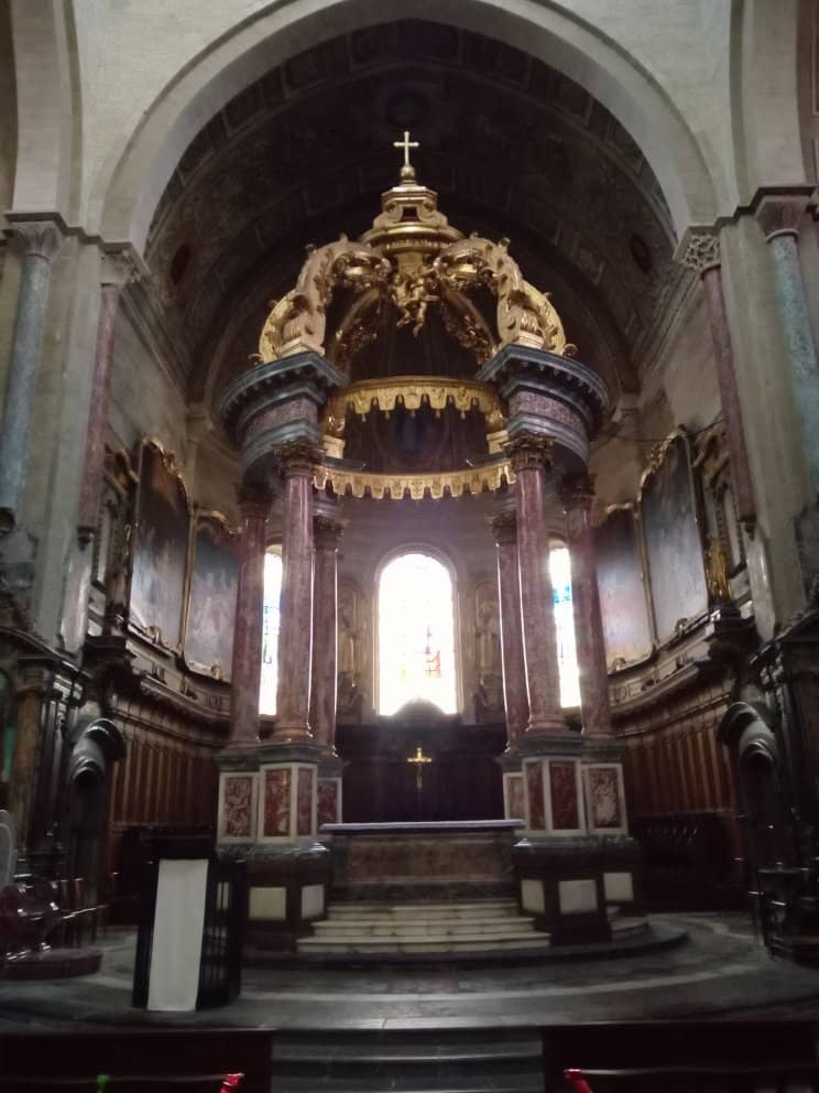 Calming Interior Ambiance