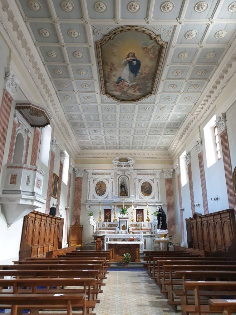 Intricate Ceiling