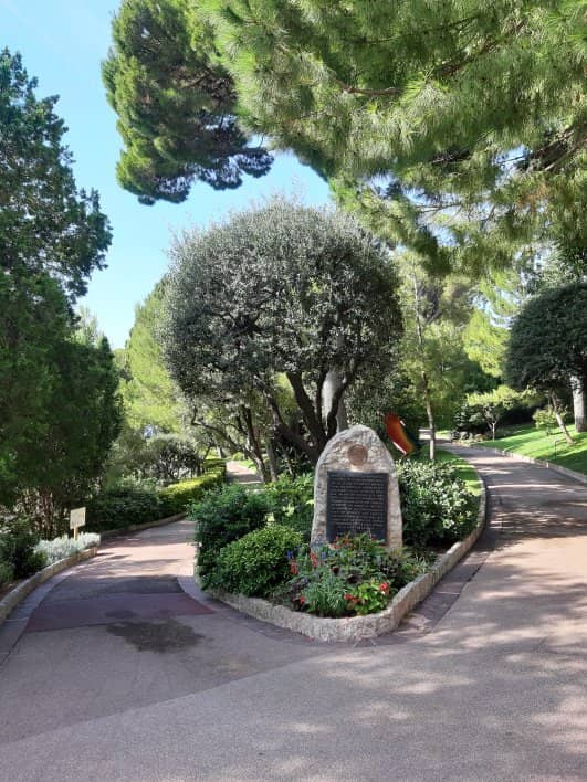 Princess Grace Statue