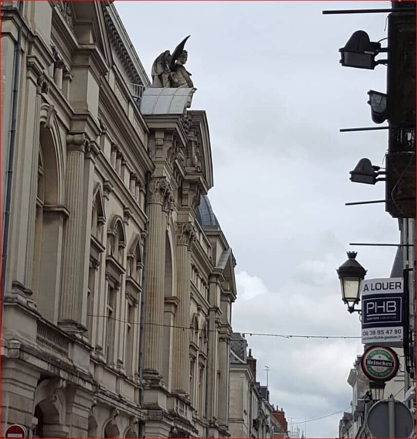 Grand Interior Architecture