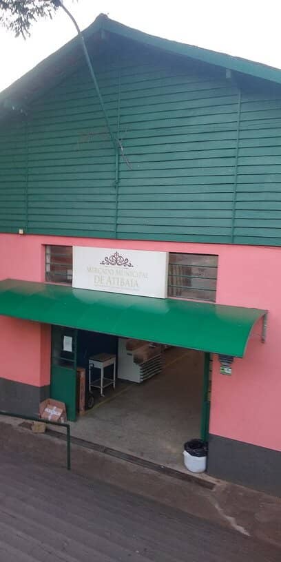 Specialty Stores