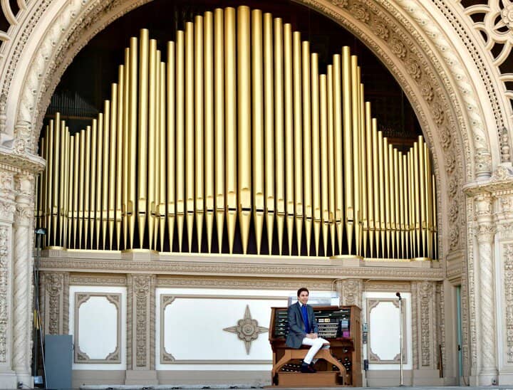 Sunday Organ Concerts