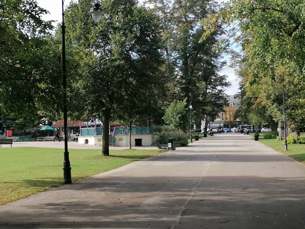 Lakes and Green Spaces