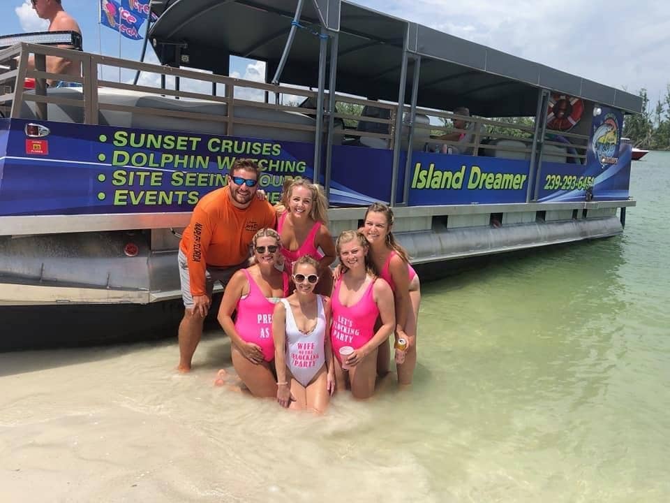 Island Hopping & Cruising