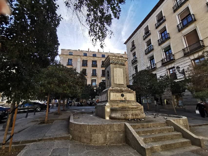 Central Fountain