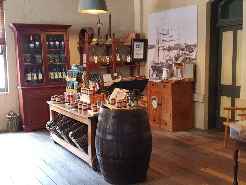 Local Produce & Gifts Shop