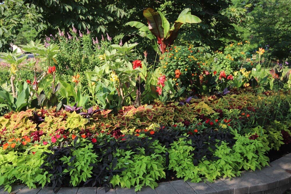 100 Workers Monument