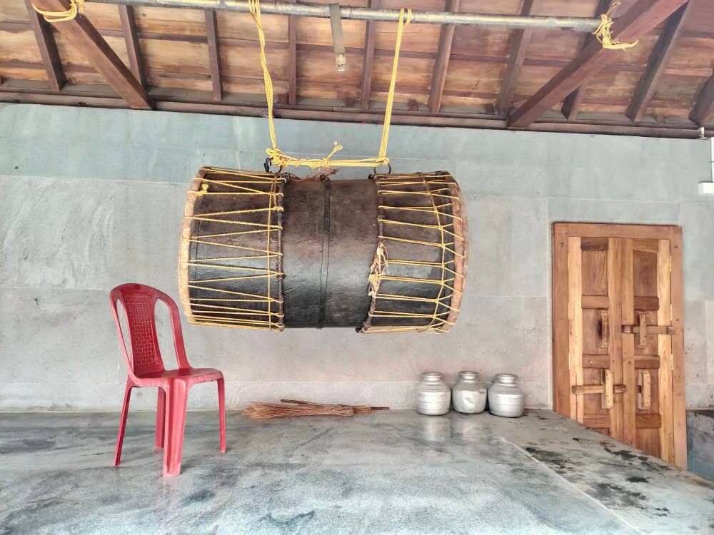 Rotating Ceiling