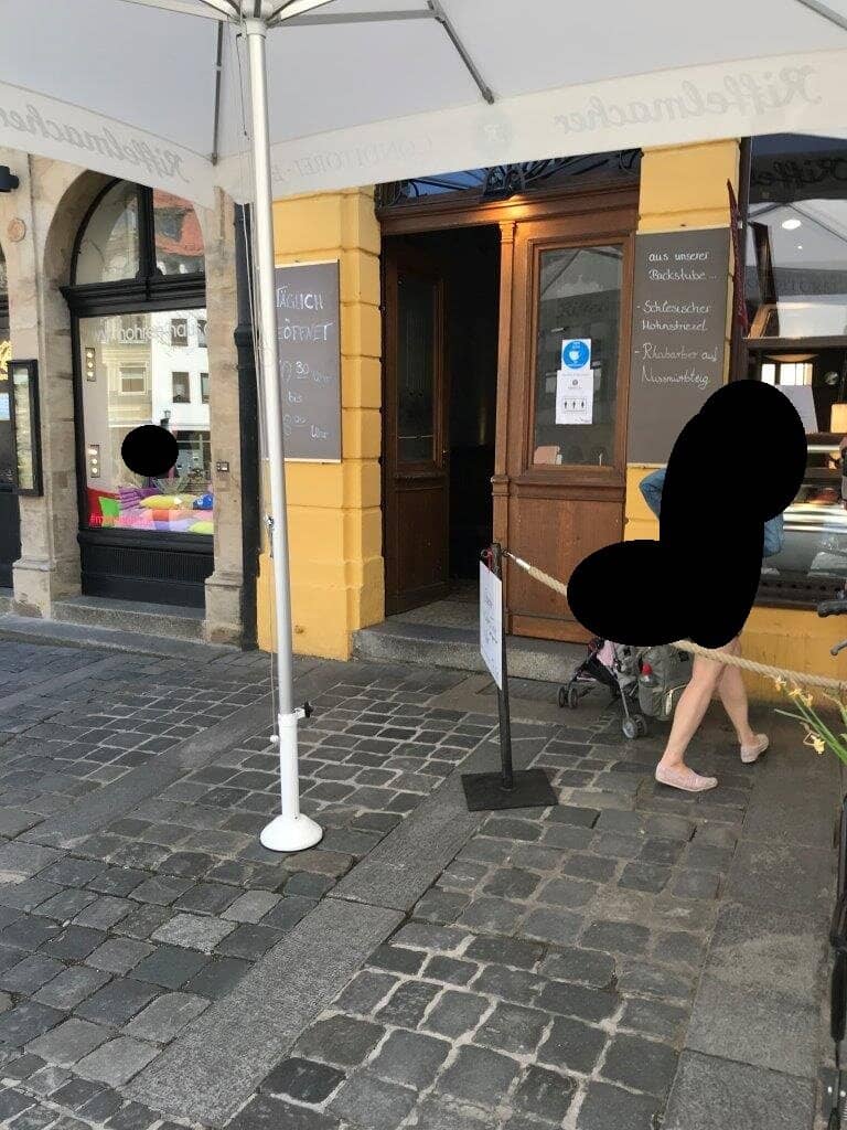 Exquisite Cakes and Pastries