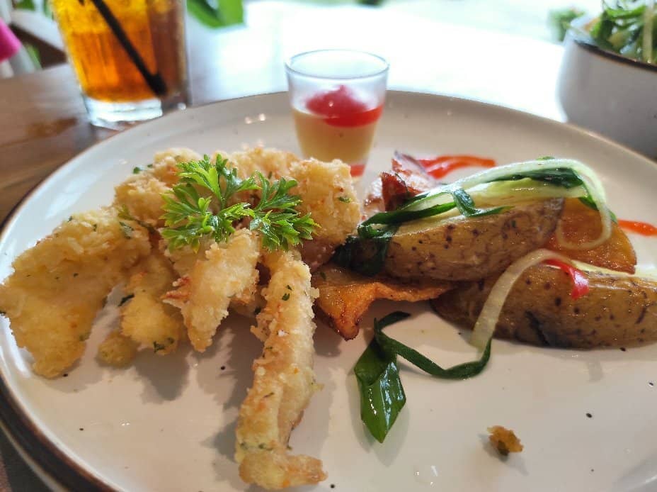 European-Inspired Ambiance