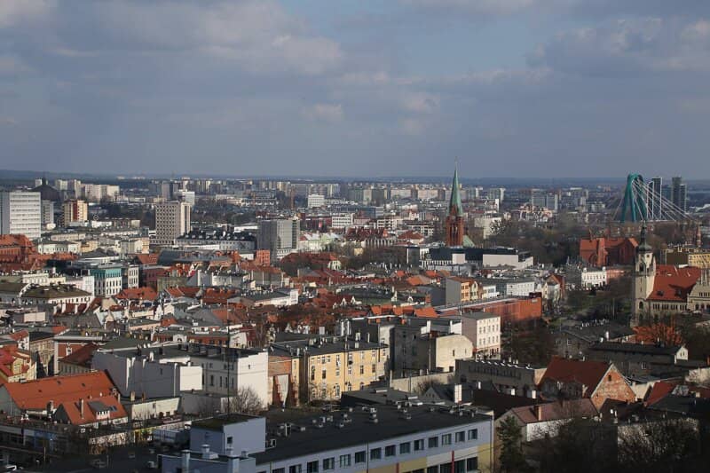 Peaceful Hillside Setting