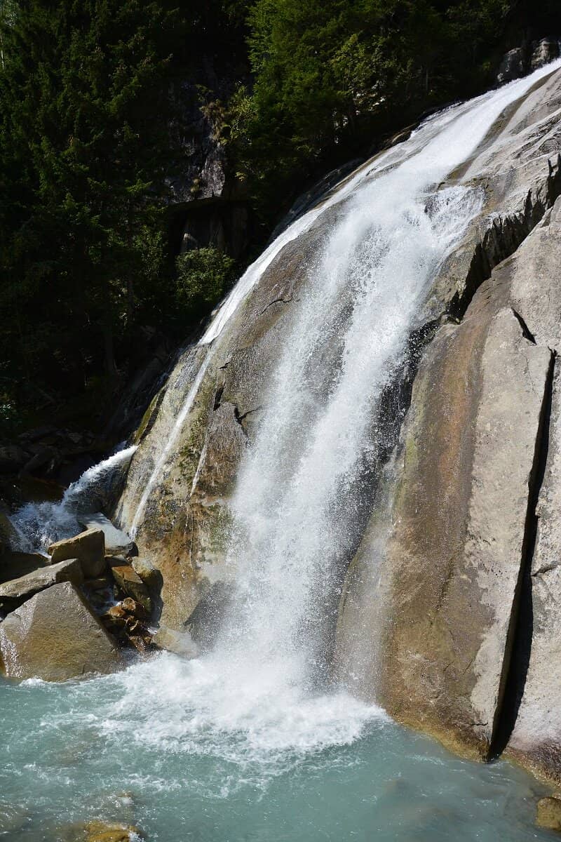 Vertical photo