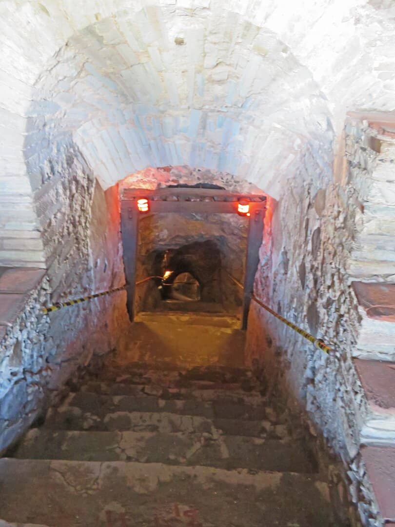 The Mine Shaft Descent