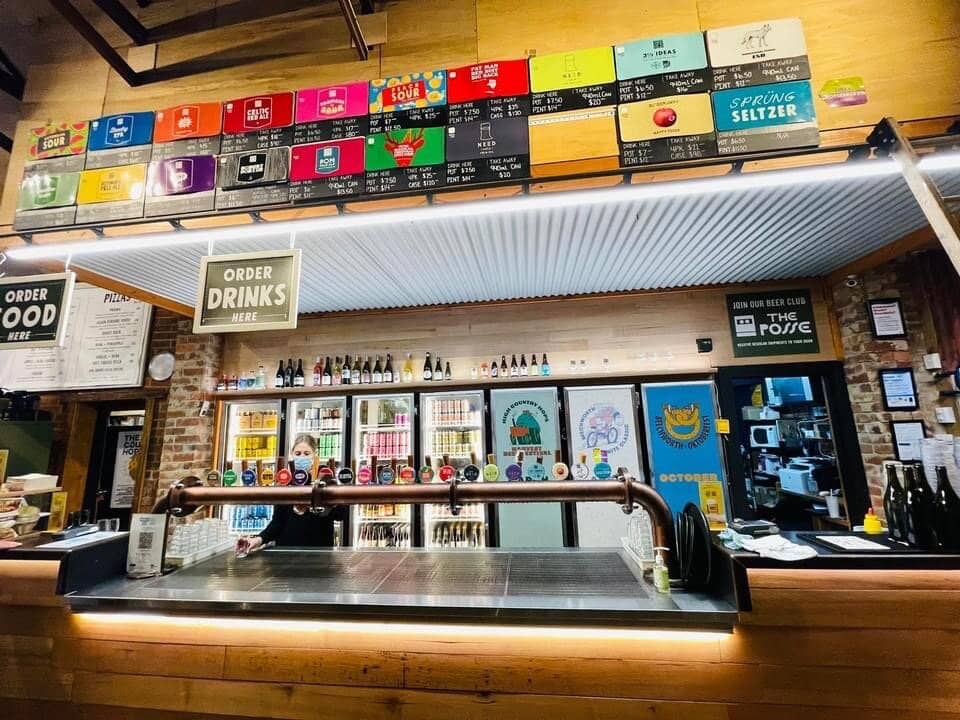 Brunswick Brewpub Vibe