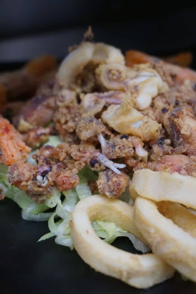 Cozy Trattoria Atmosphere