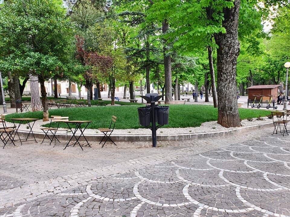 Art Installations & Sculptures