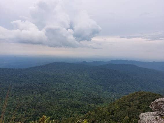 Wat Tham Phra Mae Ya