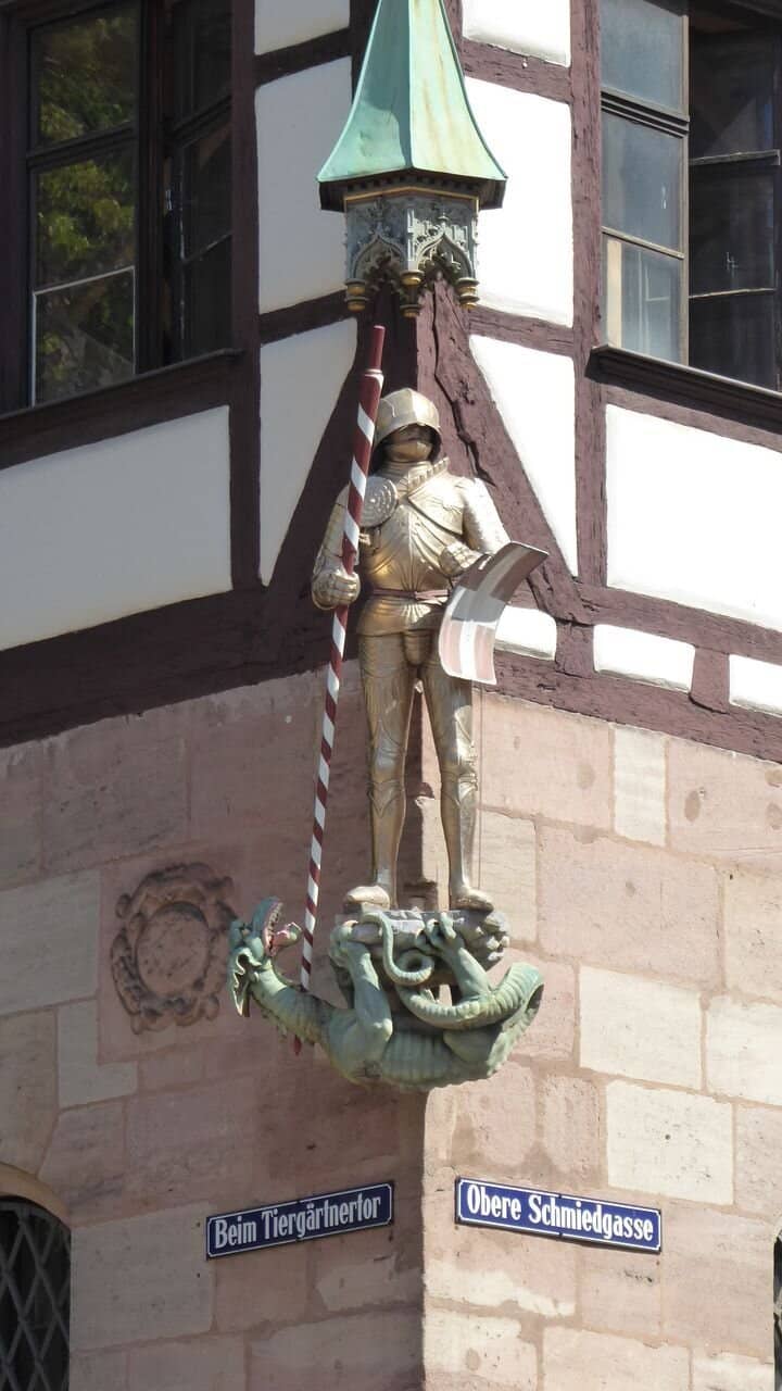 Pilatushaus Advent Windows