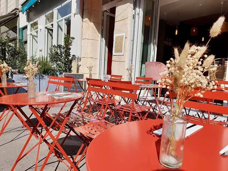 Chic & Cozy Ambiance